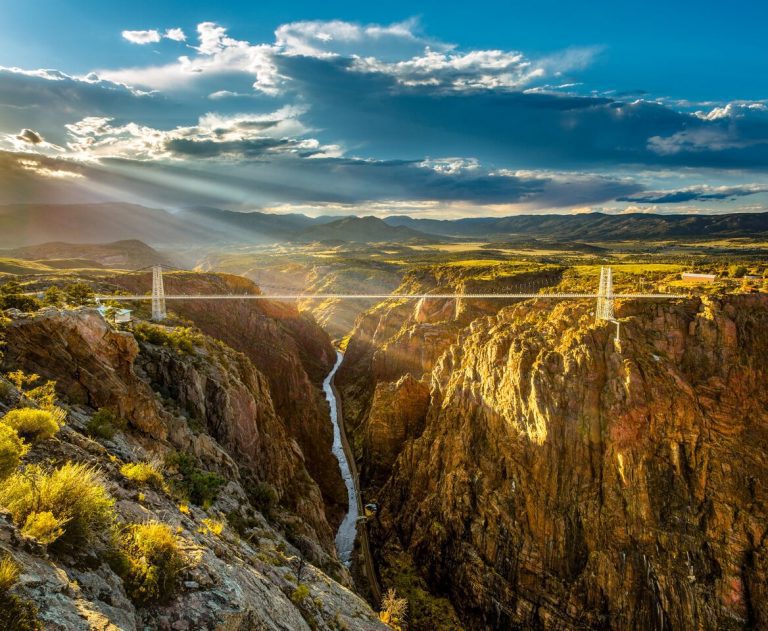 Exploring the Majestic Royal Gorge: A Day Trip from Boulder!