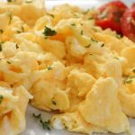 scrambled eggs, eggs, breakfast