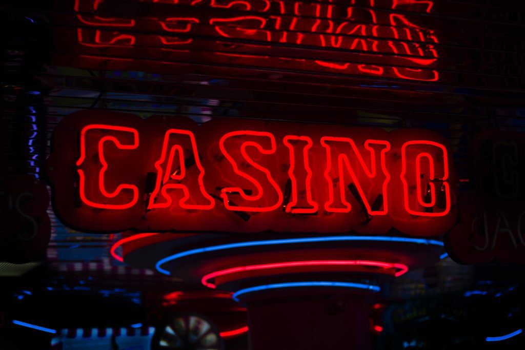 4 Things You Need To Know Before Entering An Online Casino - AboutBoulder.com