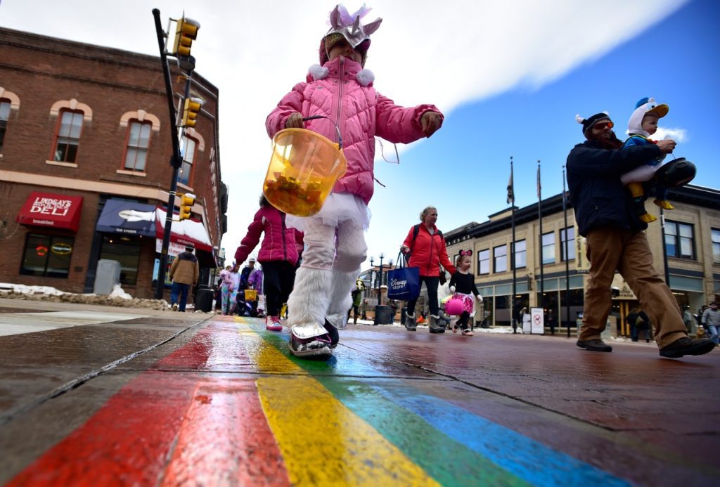 Unveiling Boulder's Dazzling Munchkin Masquerade Culture