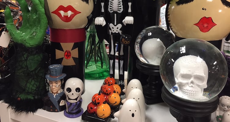 Uncovering Boulder's Spookiest Halloween Costume Shopping Destinations