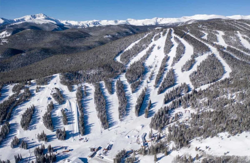 Uncovering the Heavenly Ski Resorts Near Boulder, Colorado