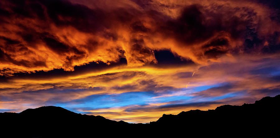 Chasing the Colors: A Spectacular Boulder, Colorado Sunset