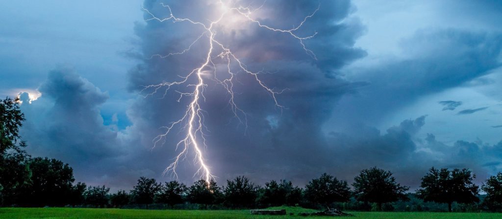 Boulder Lightning Season: Thriving Under Electric Skies at a Mile High ...